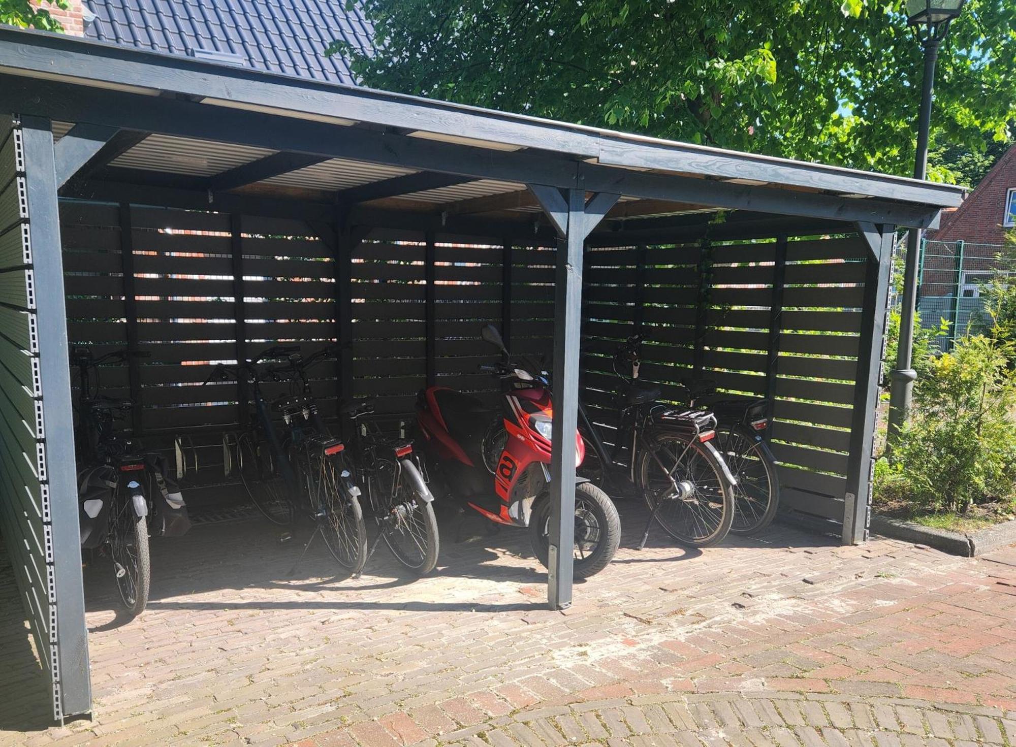 Friesischer Hof, Ferienwohnungen Mit Indoor Spielplatz, Kostenfreien Parkplatz Und W-Lan Hage Exteriér fotografie